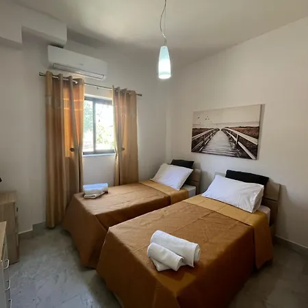 Apartament Xl Spacious Apartment, 4-br In Area, Walk To Sliema - St Julian's Gzira