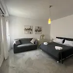 Xl Spacious Apartment, 4-br In Area, Walk To Sliema - St Julian's Appartement *