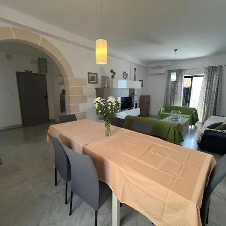 Xl Spacious Apartment, 4-br In Area, Walk To Sliema - St Julian's * Gzira