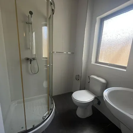 Xl Spacious Apartment, 4-br In Area, Walk To Sliema - St Julian's *