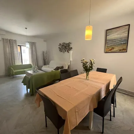 Xl Spacious Apartment, 4-br In Area, Walk To Sliema - St Julian's * Gzira