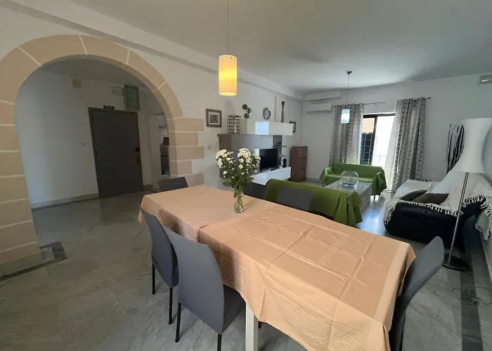 Xl Spacious Apartment, 4-br In Area, Walk To Sliema - St Julian's * Gzira
