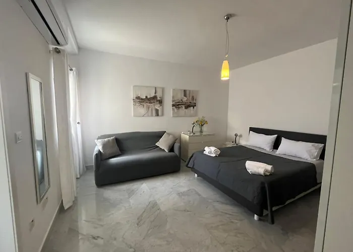Xl Spacious Apartment, 4-br In Area, Walk To Sliema - St Julian's Appartement *