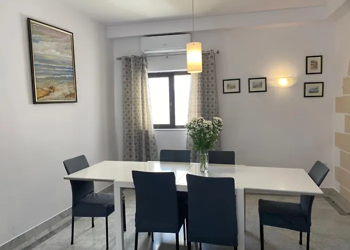 Appartement Xl Spacious Apartment, 4-br In Area, Walk To Sliema - St Julian's Gzira
