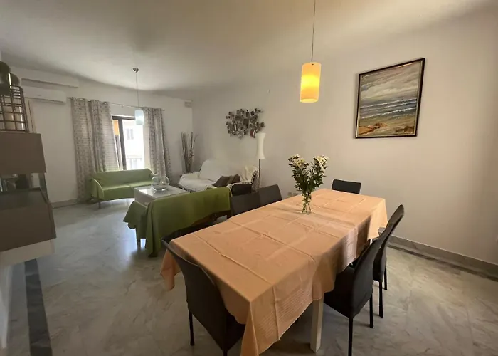 Xl Spacious Apartment, 4-br In Area, Walk To Sliema - St Julian's * Gzira