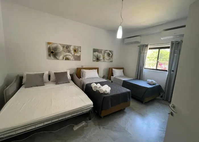 Xl Spacious Apartment, 4-br In Area, Walk To Sliema - St Julian's Appartement *