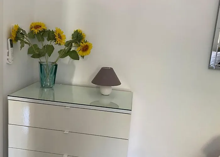 Apartament Xl Spacious Apartment, 4-br In Area, Walk To Sliema - St Julian's *